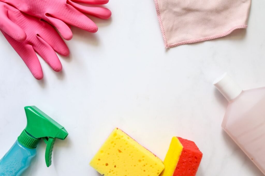 Daily kitchen cleaning routine using Amazon products